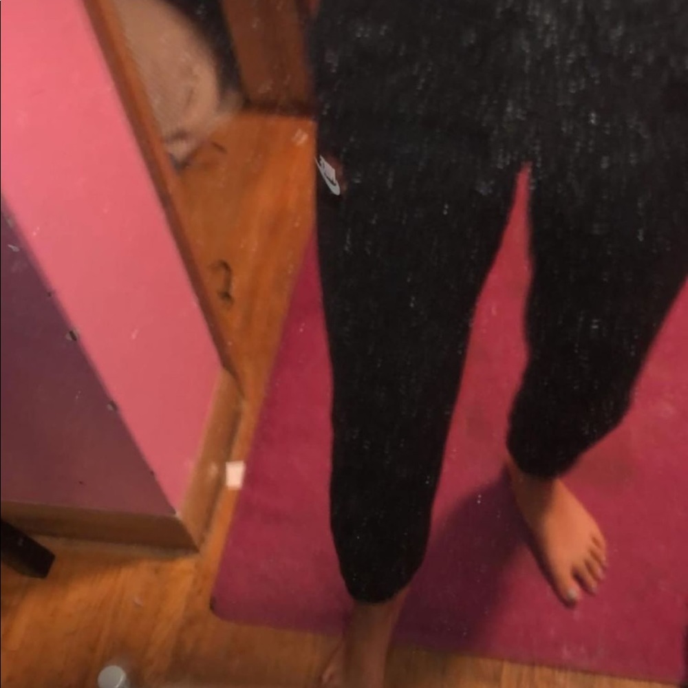 too small - Picture 1 of 1